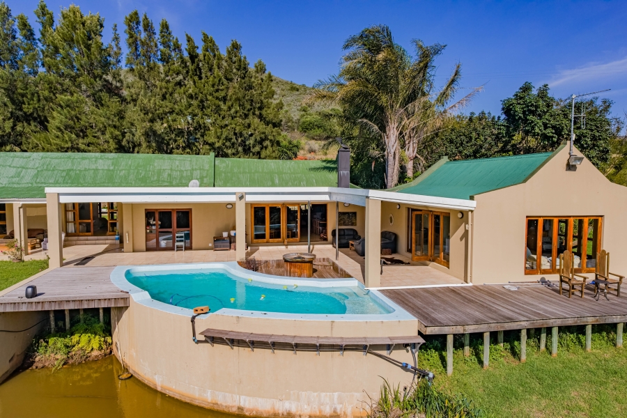 8 Bedroom Property for Sale in Elandsrivier Eastern Cape